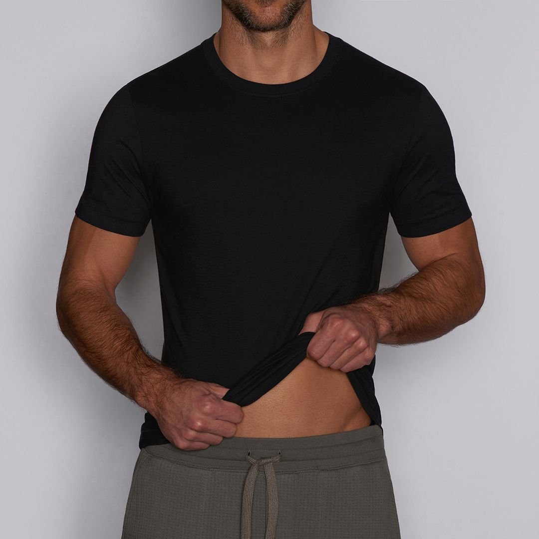 Layers Slim Crew Neck T-Shirt Black - C - IN2 New York