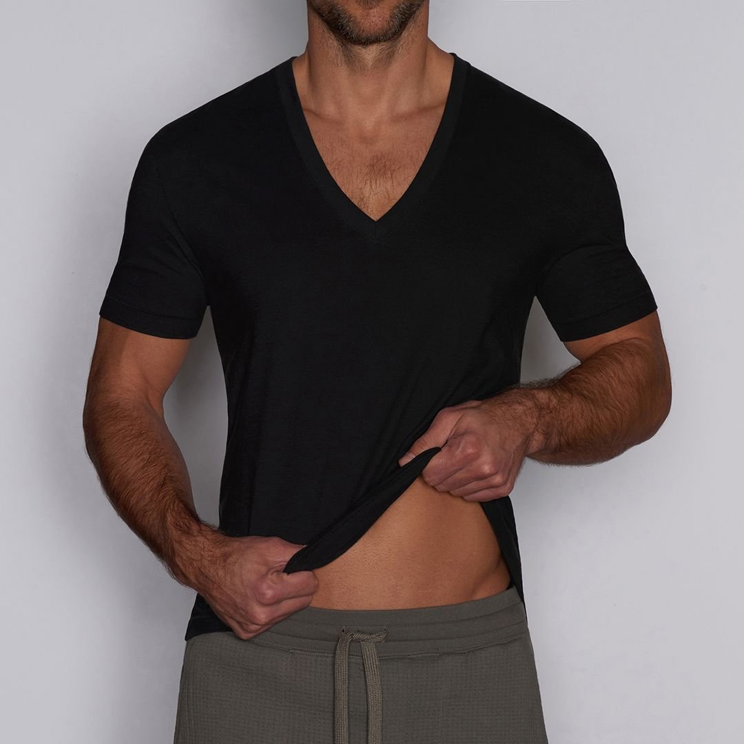 Layers Slim Deep V - Neck T-Shirt Black - C - IN2 New York