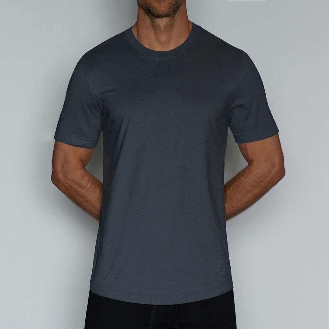 Perfect Pima Relaxed Crew Neck T-Shirt Niles Navy - C - IN2 New York