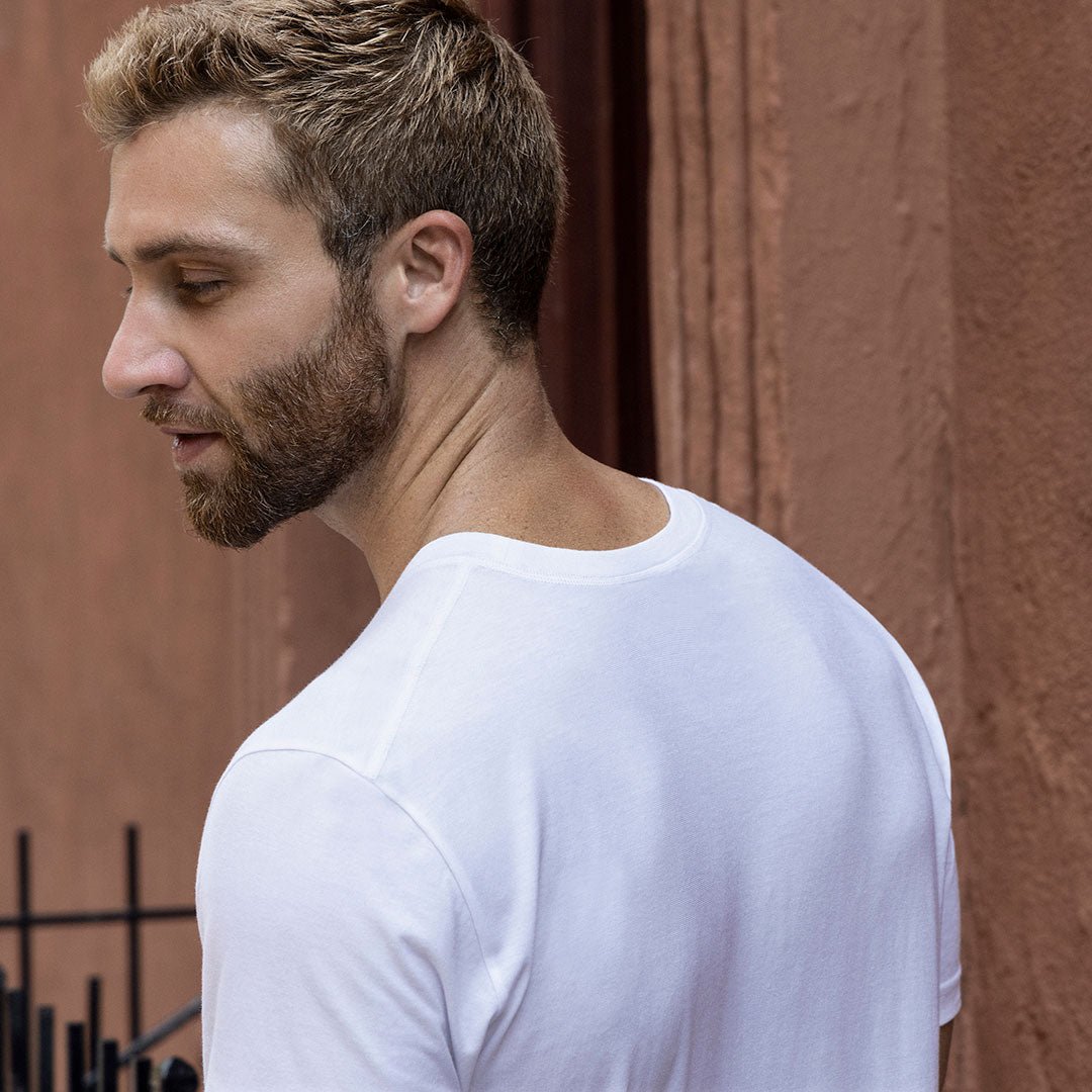 Perfect Pima Relaxed Crew Neck T-Shirt White - C - IN2 New York